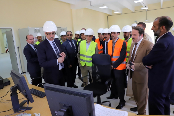 Laâyoune-Sakia El Hamra : M. Rabbah visite plusieurs projets énergétiques et miniers