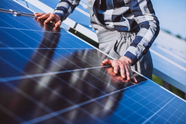 TVA sur les équipements solaires : la DGI tranche le traitement fiscal à appliquer