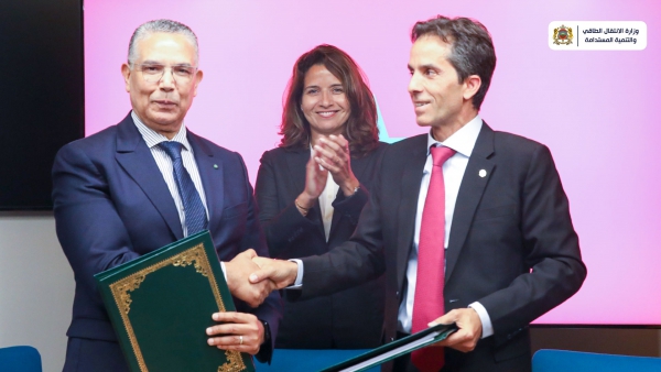 Le Maroc et SHELL signent un contrat GNL